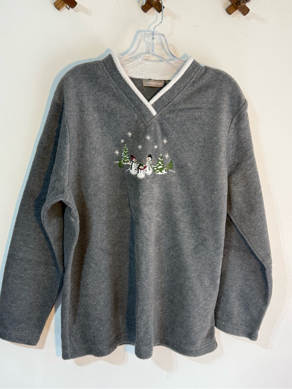 croft & barrow Gray Holiday Snowman Christmas tree scene V-Neck Pullover size XL